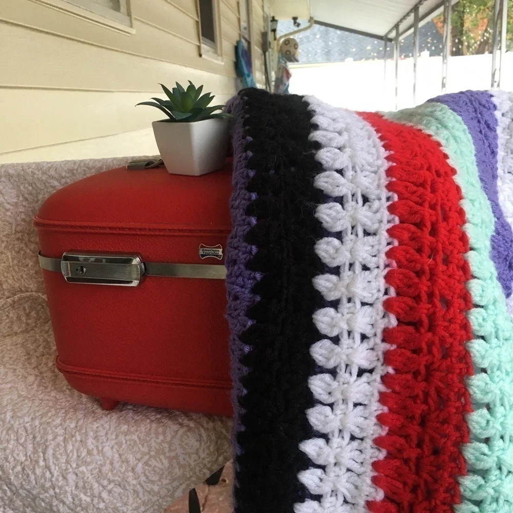 Vintage 70’s Bohemian Afghan Granny Blanket Throw Cabin Vibes